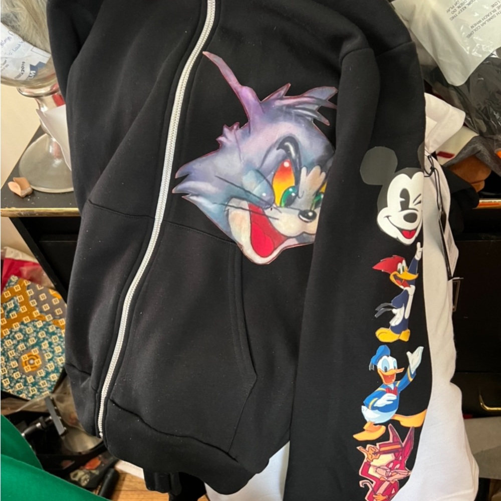 Sweatsuits - Picture 5 of 16